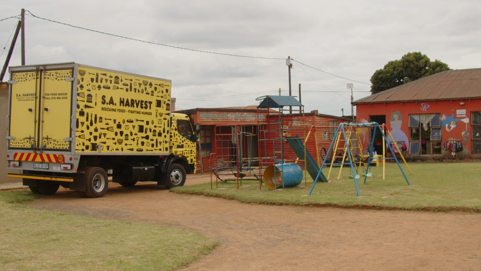 
The SA Harvest truck delivering food at Nonhle Day Care